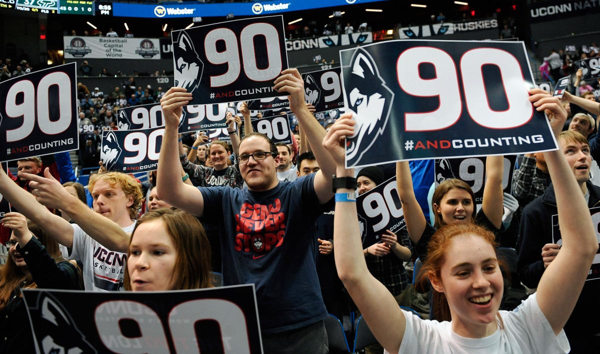 UConn-Huskies-fans-297fa4dd981c4d5e94f95118f4d8dd21-0.jpg