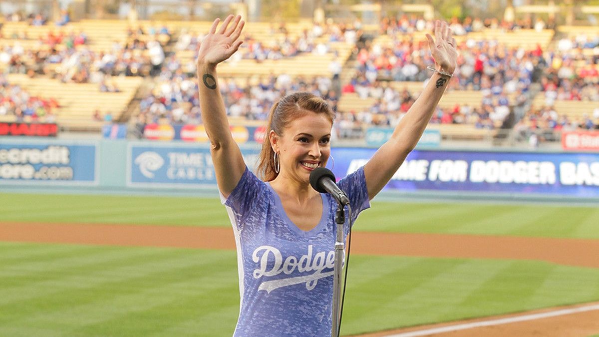 alyssa-milano-slideshow.jpg