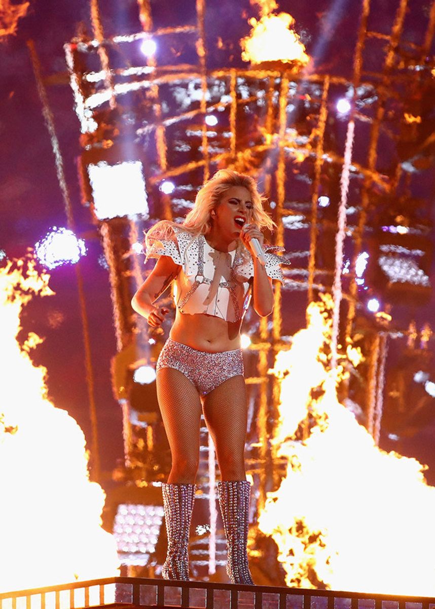 Lady-Gaga-Super-Bowl-LI-Halftime-Show-GettyImages-633951096_master.jpg