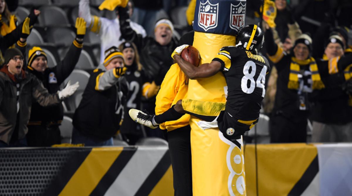 Pittsburgh Steelers wideout Antonio Brown.