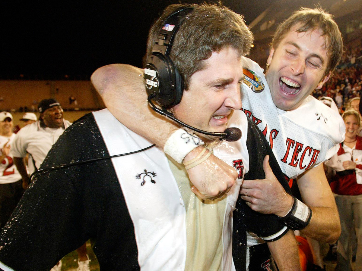 In the real world, Leach turned Texas Tech into his Air Raid test tube and ultimately launched the coaching careers of his disciples, including legendary Red Raiders QB and current head coach Kliff Kingsbury (right).