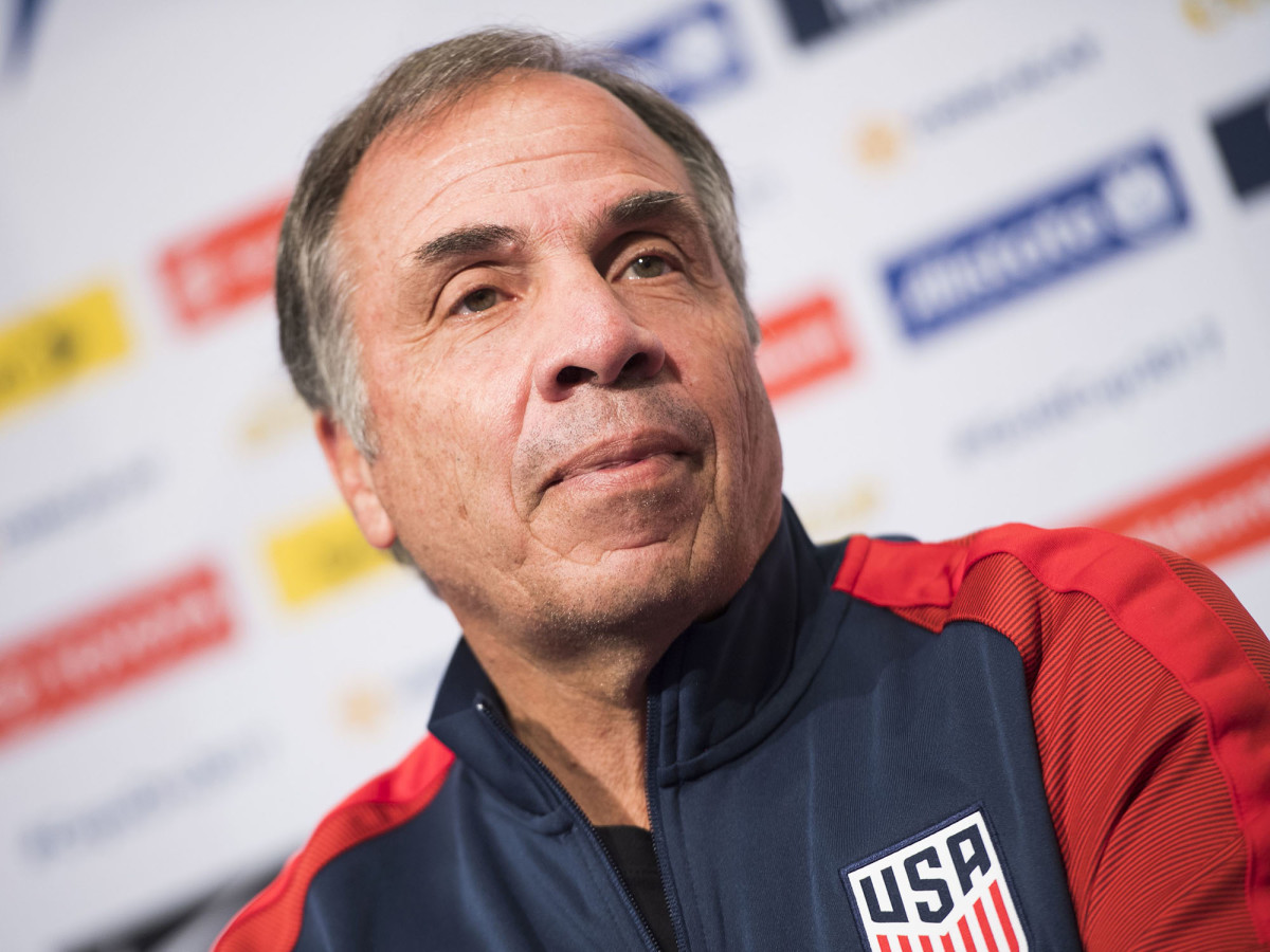 bruce-arena-gold-cup.jpg