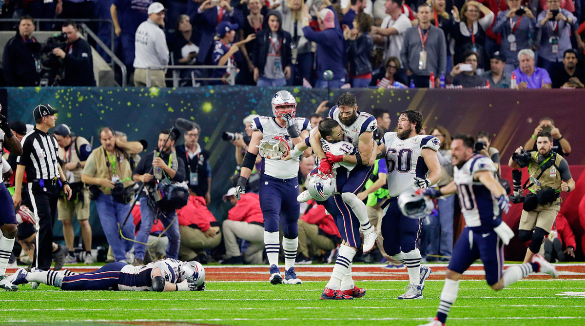 The Patriots scored a walkoff touchdown to win the first overtime game in Super Bowl history.