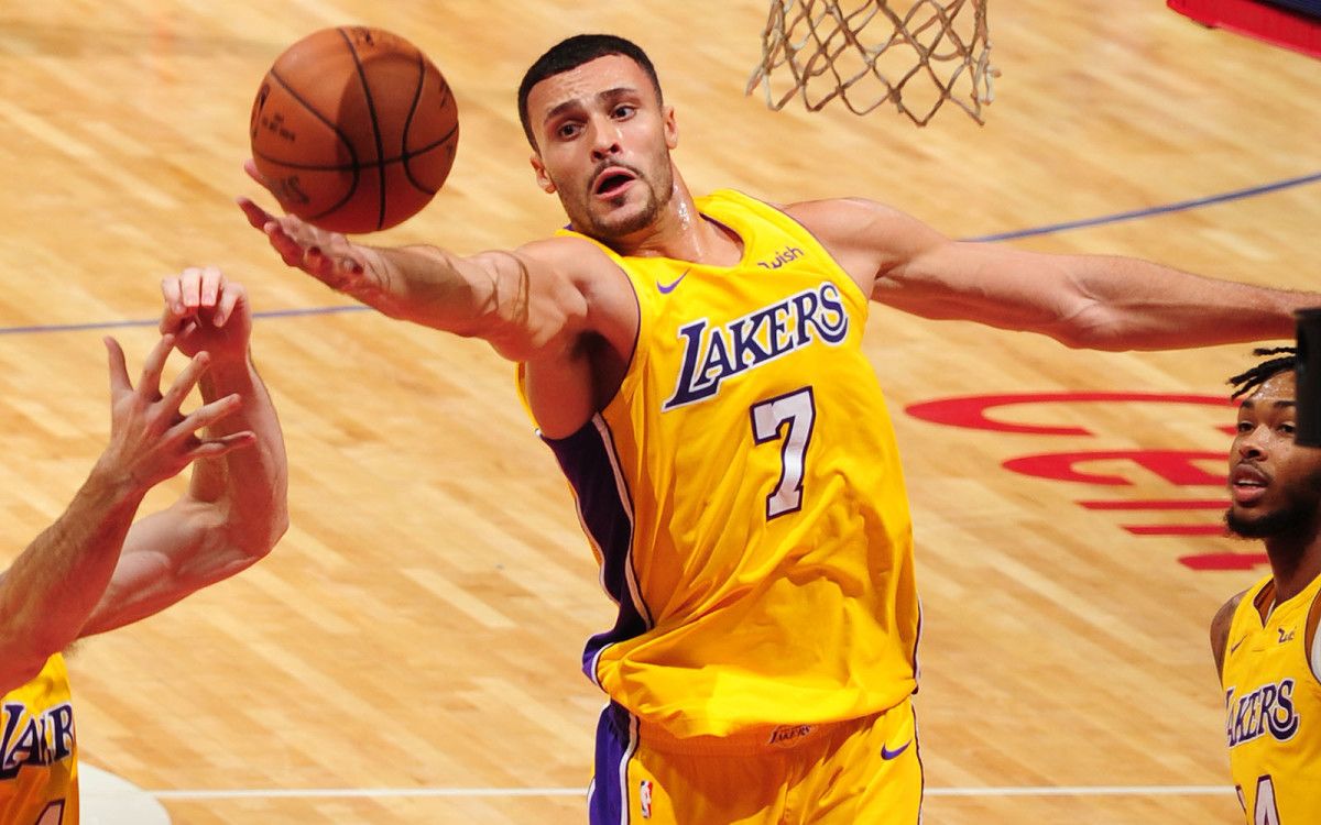 larry-nance-jr-lakers.jpg
