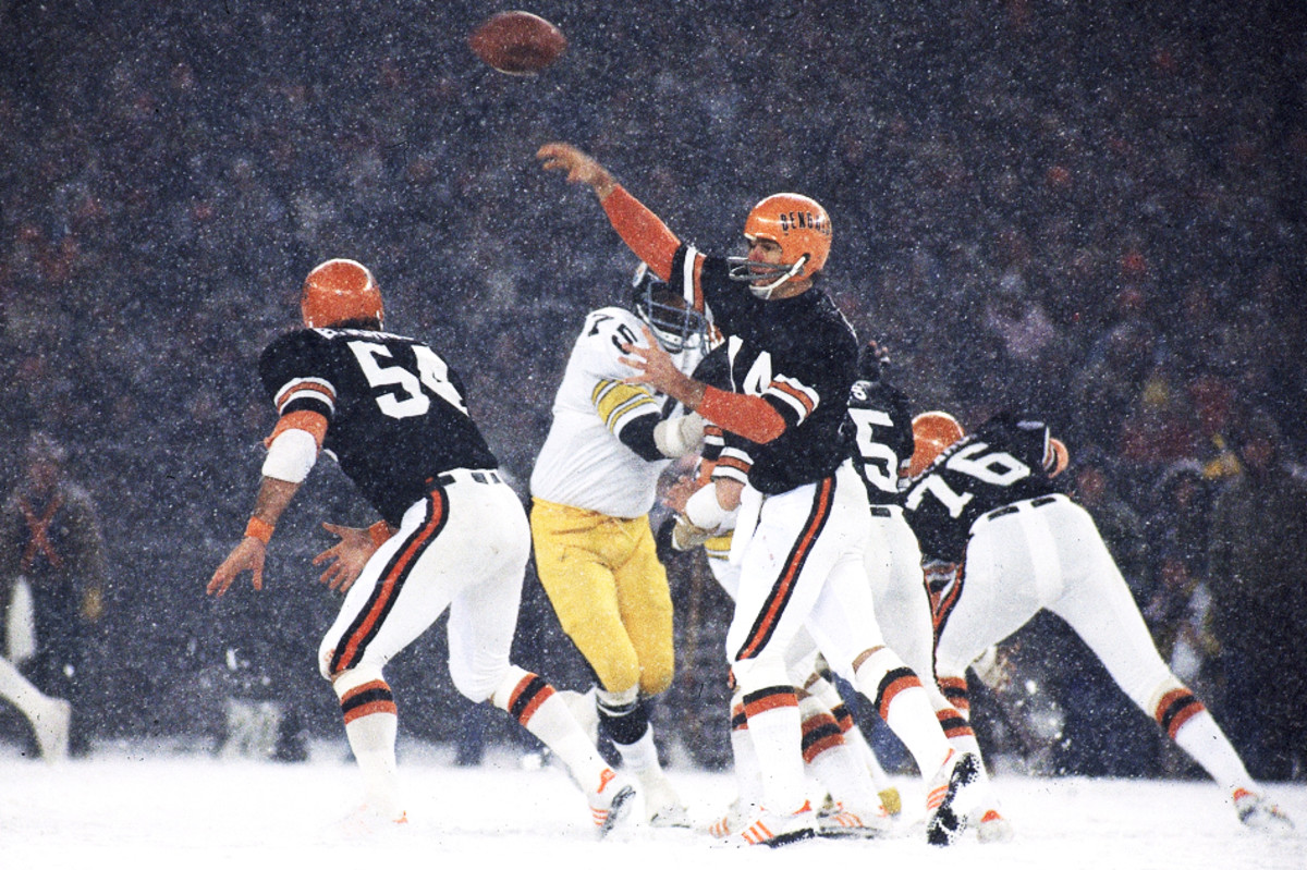 Most Memorable NFL Snow Games Sports Illustrated Vault Sports Illustrated