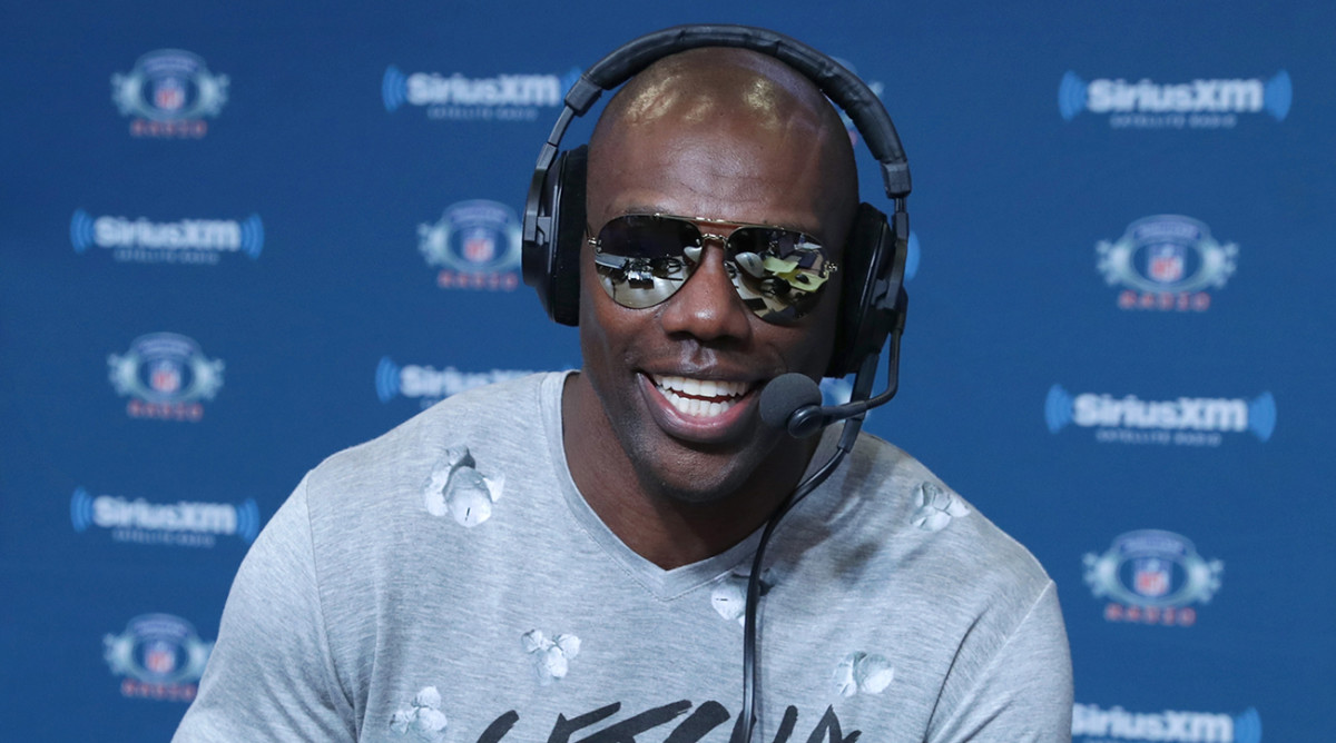 Terrell Owens buys custom Hall of Fame jacket with stats