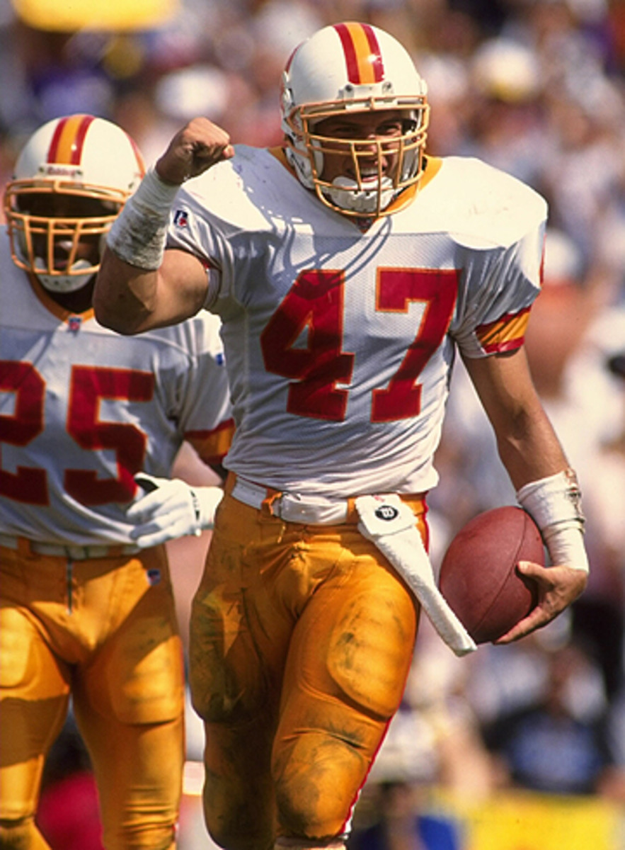 In Tampa Bay for 11 seasons (1993-2003), John Lynch got a first-hand look at how a franchise can turn itself around.