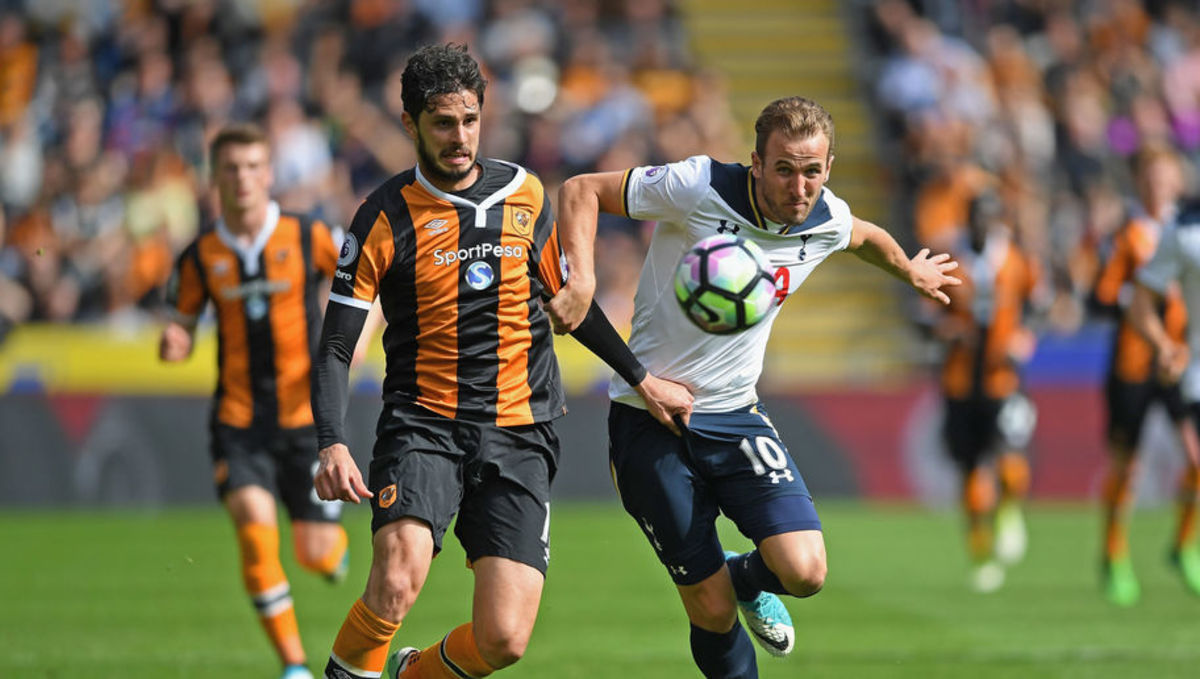 West Brom Set to Beat Premier League Rivals to Signature of Outof