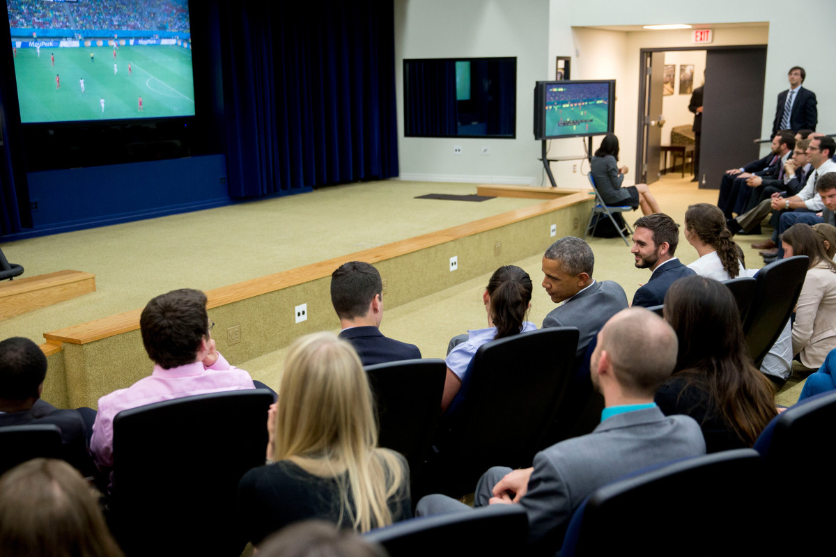 Obama-World-Cup-2014-USA-Belgium.jpg