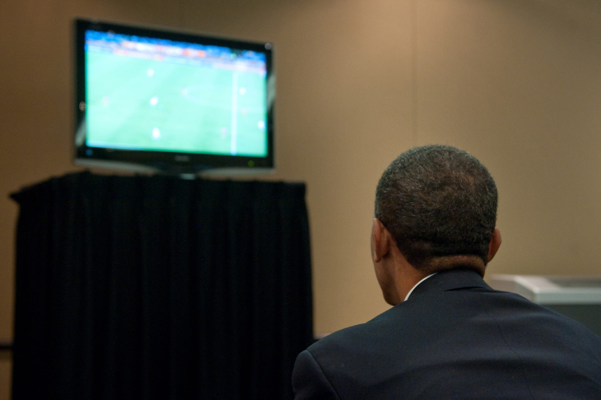 Obama-USMNT-Ghana-Gallery.jpg