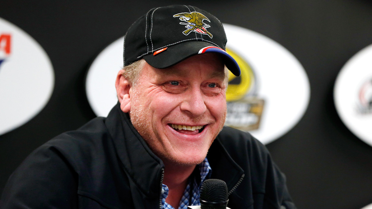 Baseball HOF: Curt Schilling could benefit from lack of pitchers