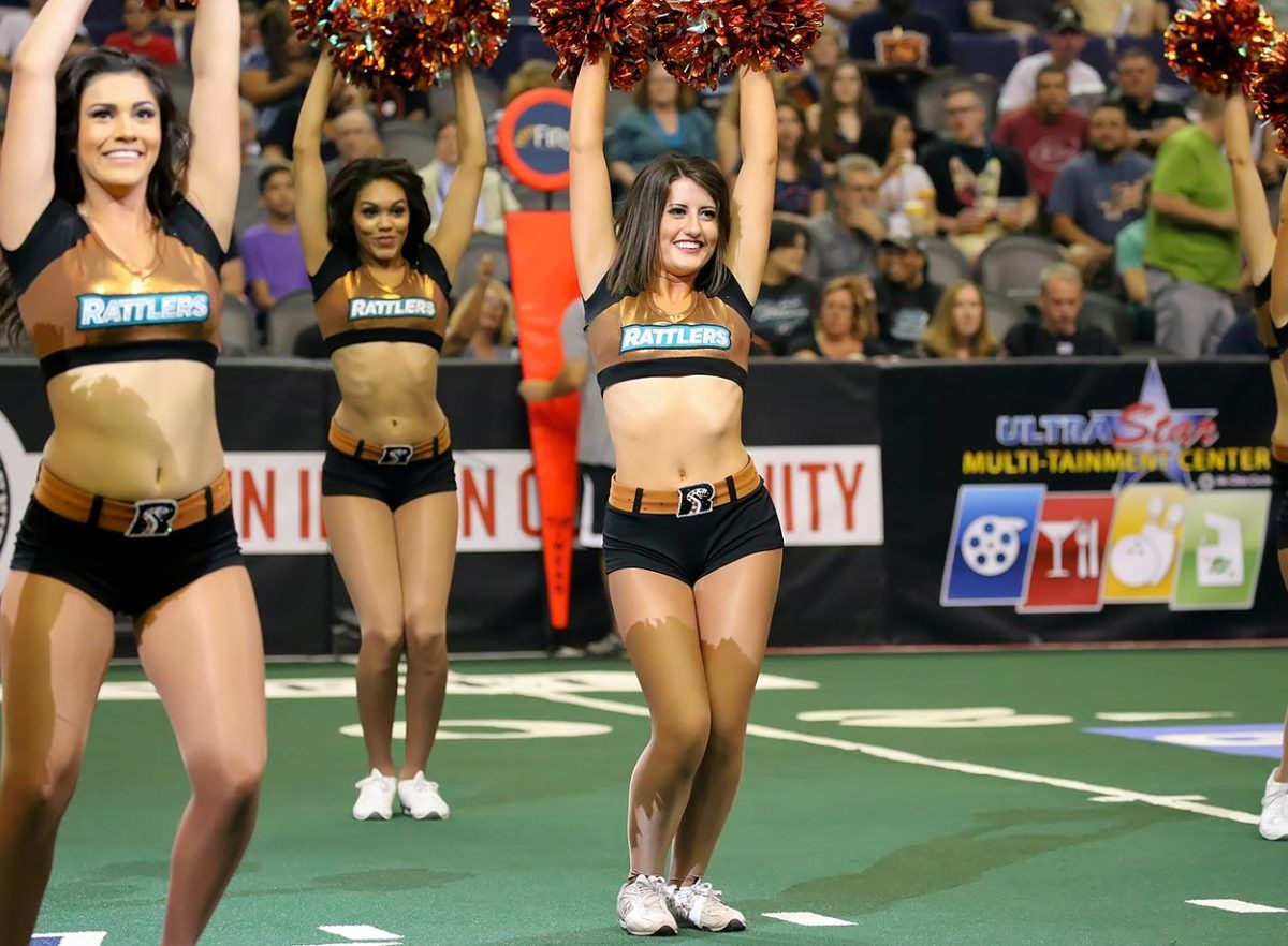 Arizona-Rattlers-Sidewinders-cheerleaders-WYP_4951.jpg
