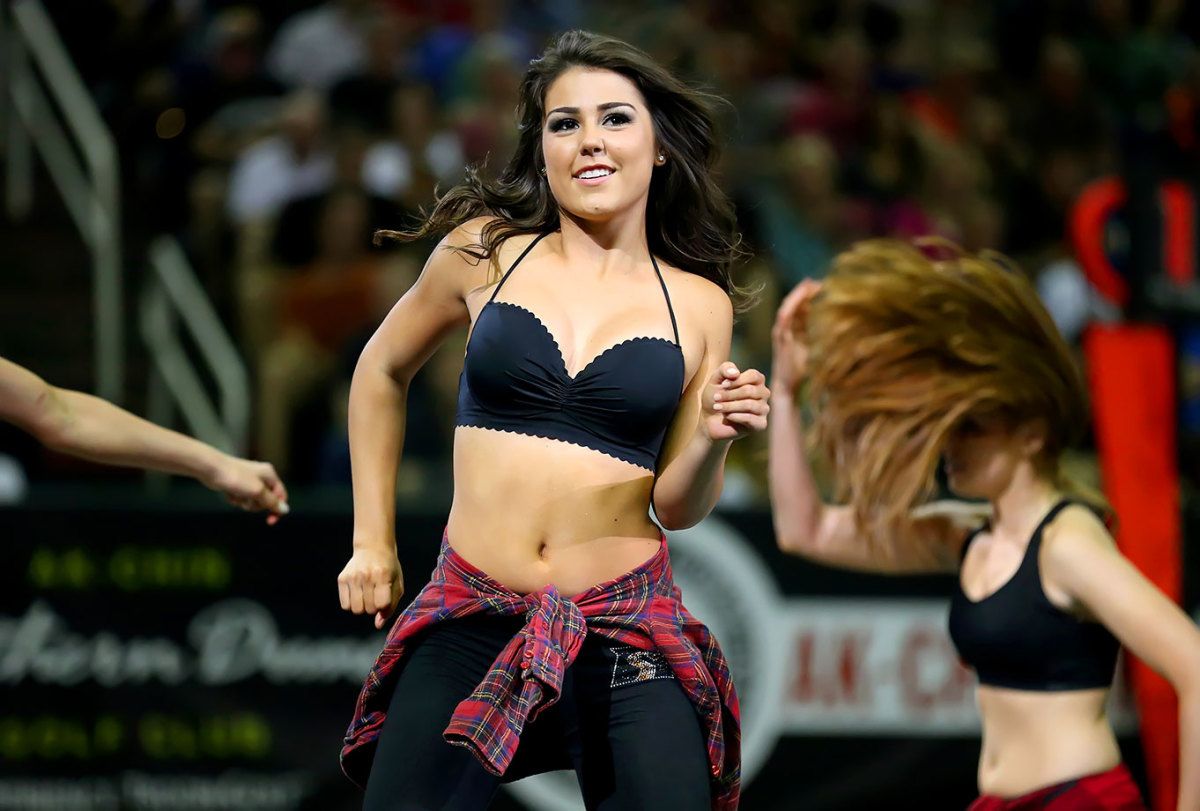 Arizona-Rattlers-Sidewinders-cheerleaders-YYP_7507.jpg