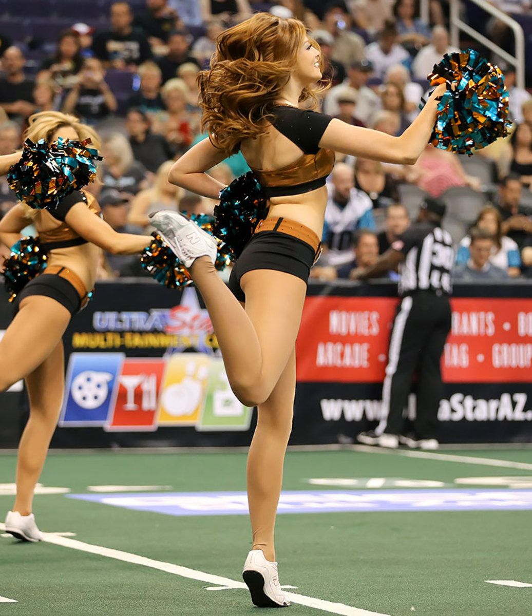 Arizona-Rattlers-Sidewinders-cheerleaders-YYP_7103.jpg