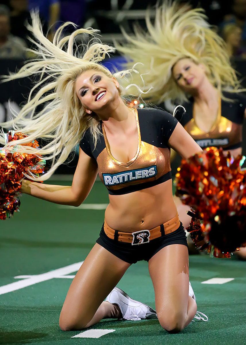 Arizona-Rattlers-Sidewinders-cheerleaders-WYP_4987.jpg