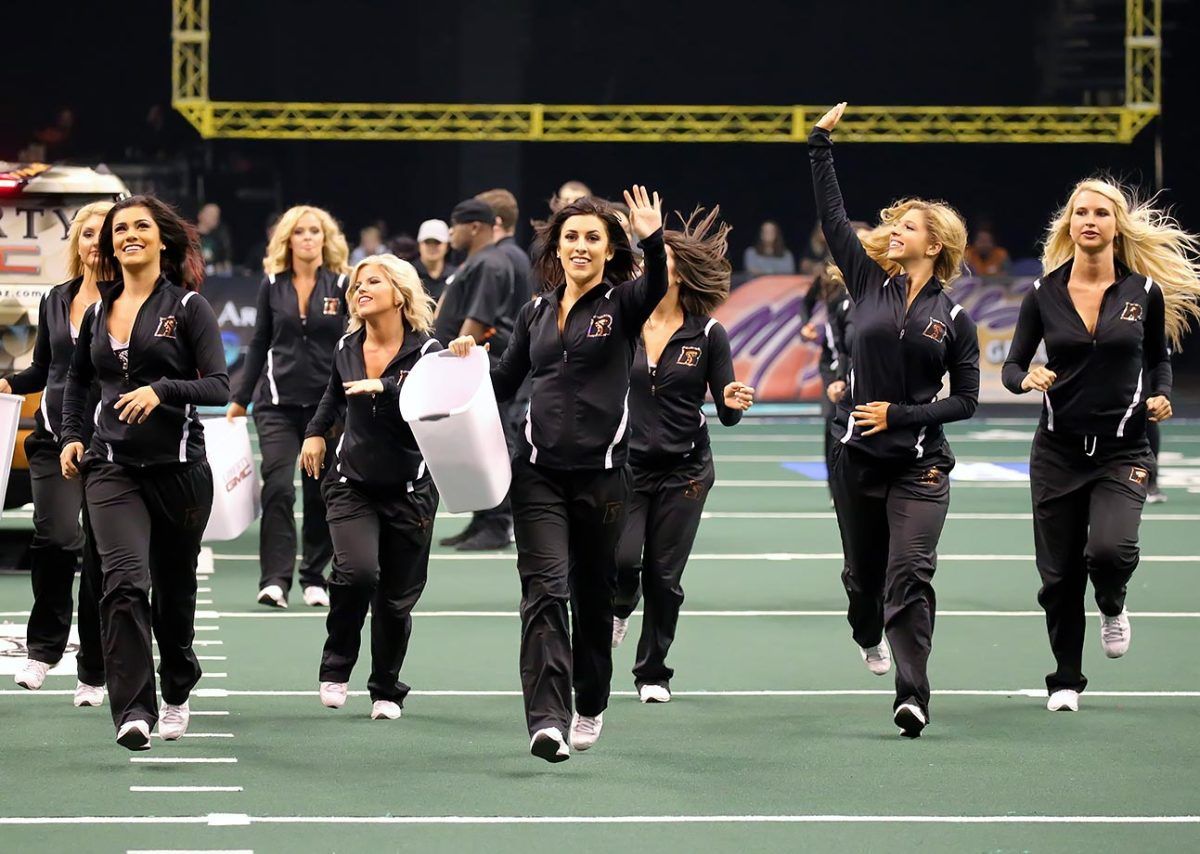 Arizona-Rattlers-Sidewinders-cheerleaders-WYP_5111.jpg