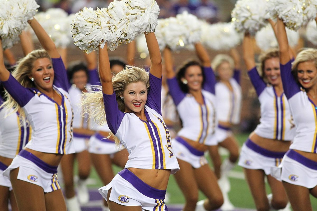Kayla-Minnesota-Vikings-cheerleader-AP_683504146072.jpg