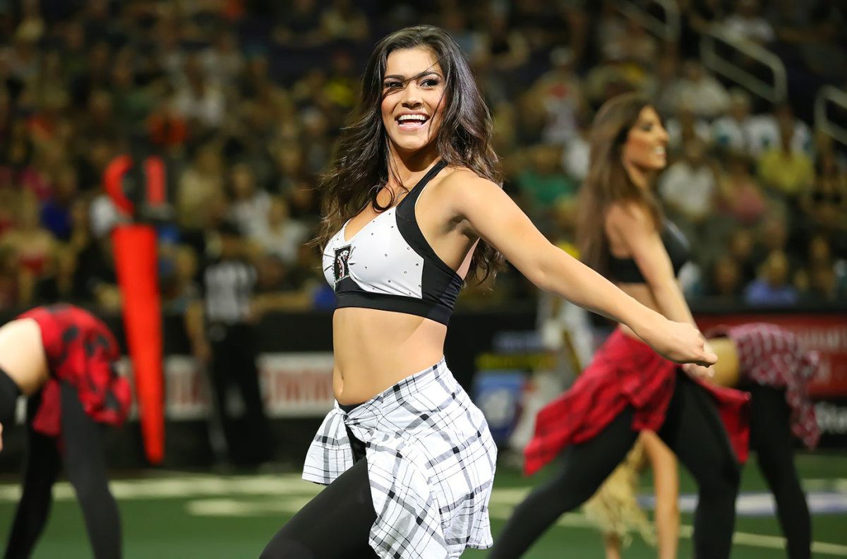 Arizona-Rattlers-Sidewinders-cheerleaders-YYP_7510.jpg