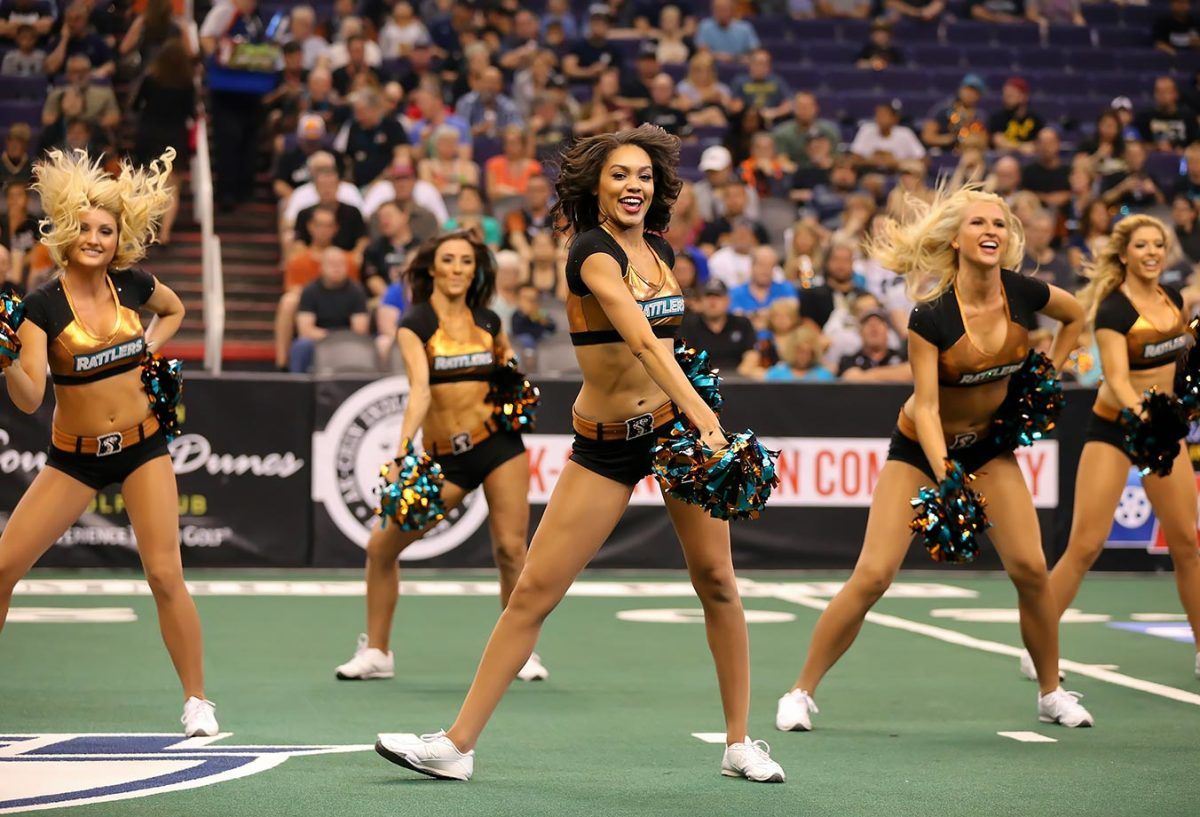 Arizona-Rattlers-Sidewinders-cheerleaders-YYP_7097.jpg