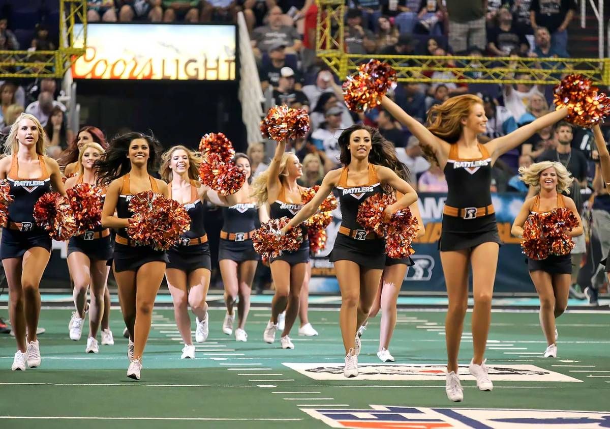 Arizona-Rattlers-Sidewinders-cheerleaders-YYP_5620.jpg