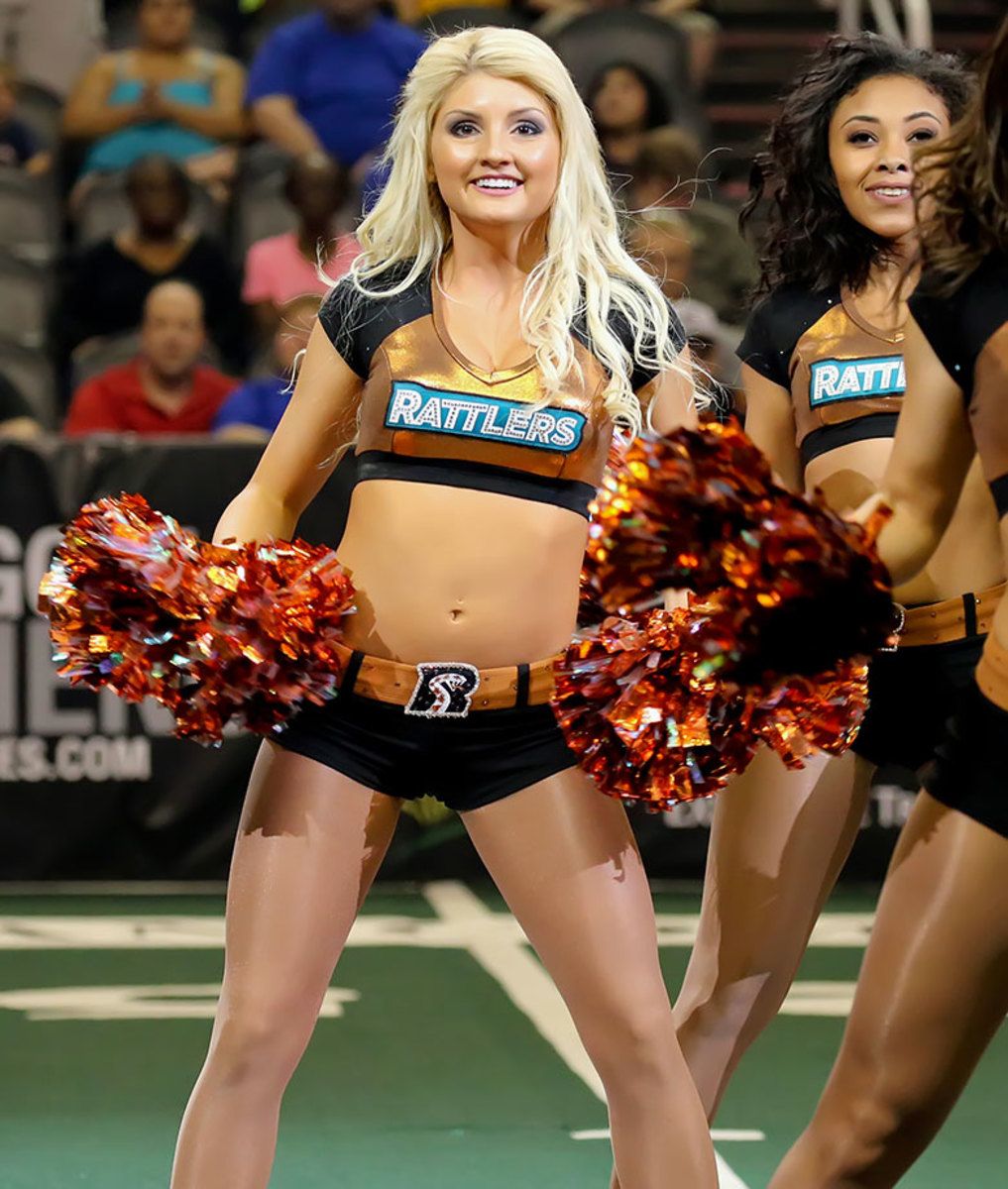Arizona-Rattlers-Sidewinders-cheerleaders-WYP_4944.jpg