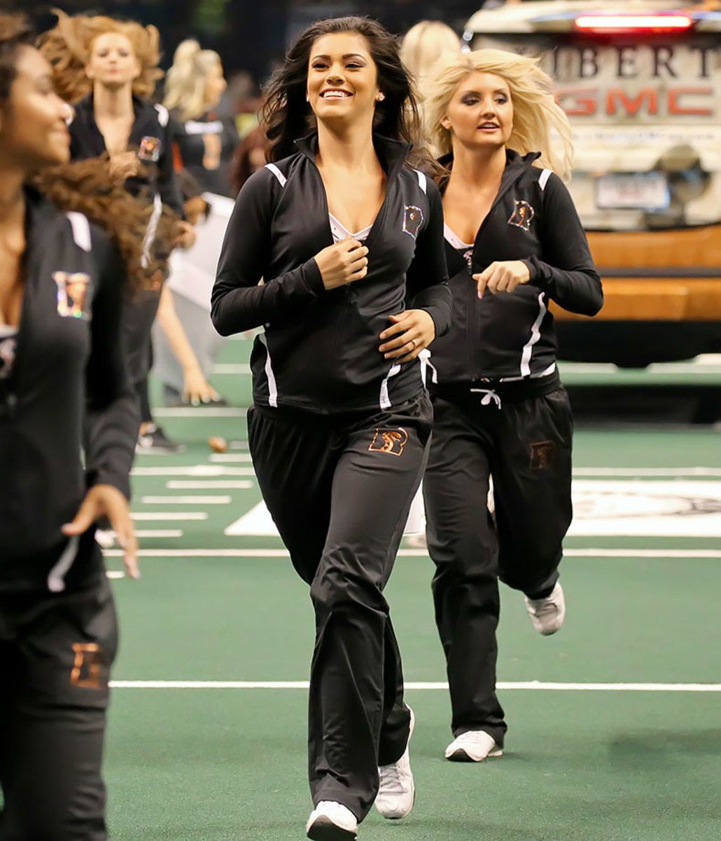 Arizona-Rattlers-Sidewinders-cheerleaders-WYP_5115.jpg
