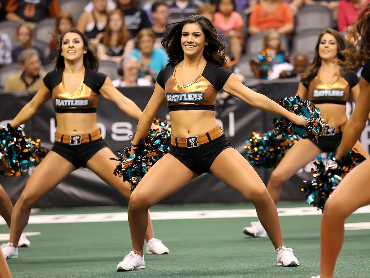 Arizona-Rattlers-Sidewinders-cheerleaders-YYP_7160.jpg