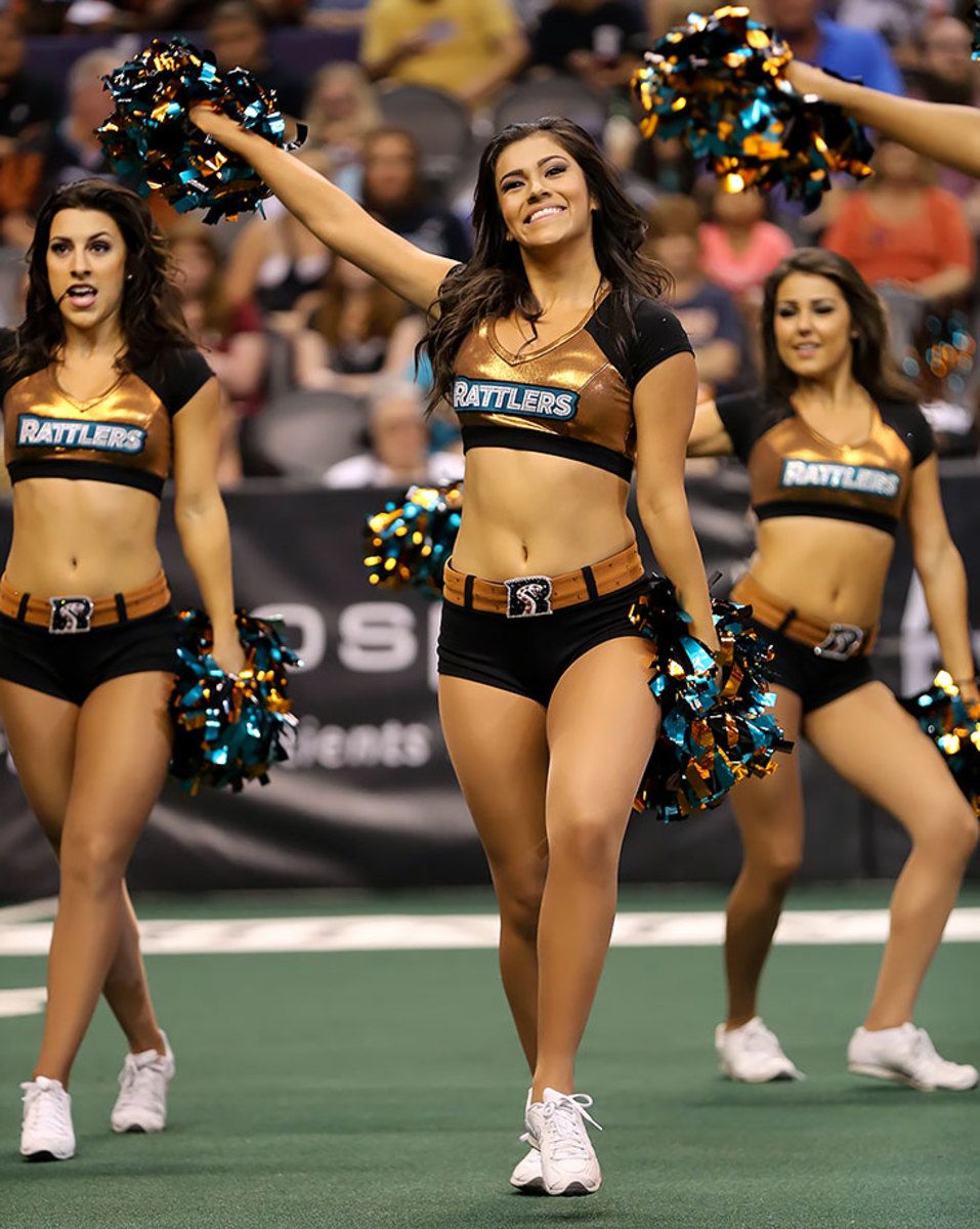 Arizona-Rattlers-Sidewinders-cheerleaders-YYP_7116.jpg