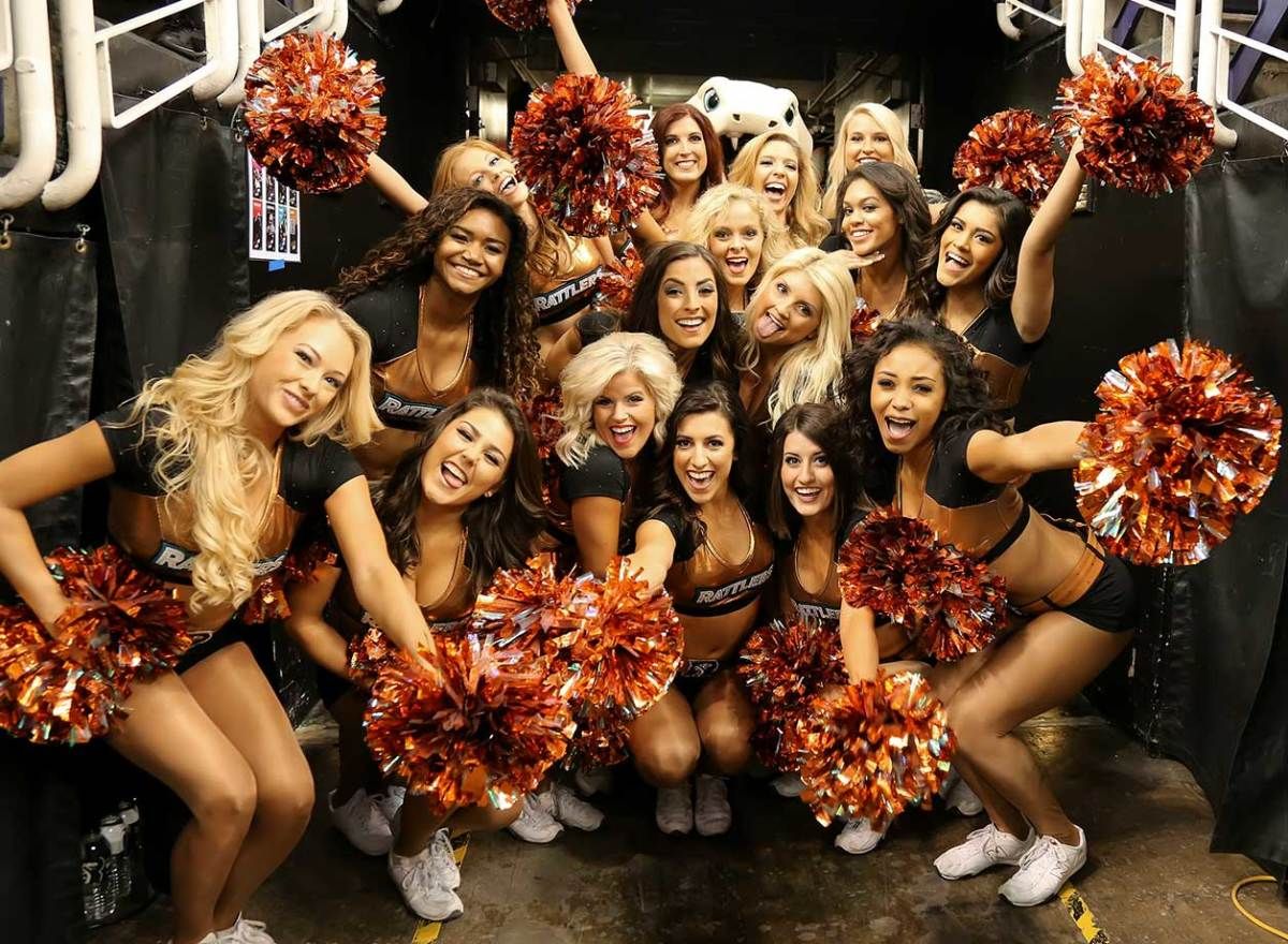 Arizona-Rattlers-Sidewinders-cheerleaders-ZYP_7496.jpg