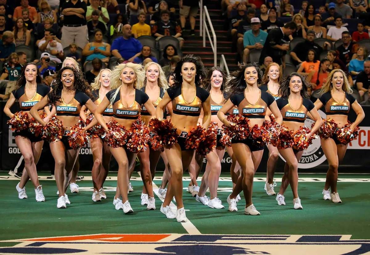 Arizona-Rattlers-Sidewinders-cheerleaders-WYP_4935.jpg