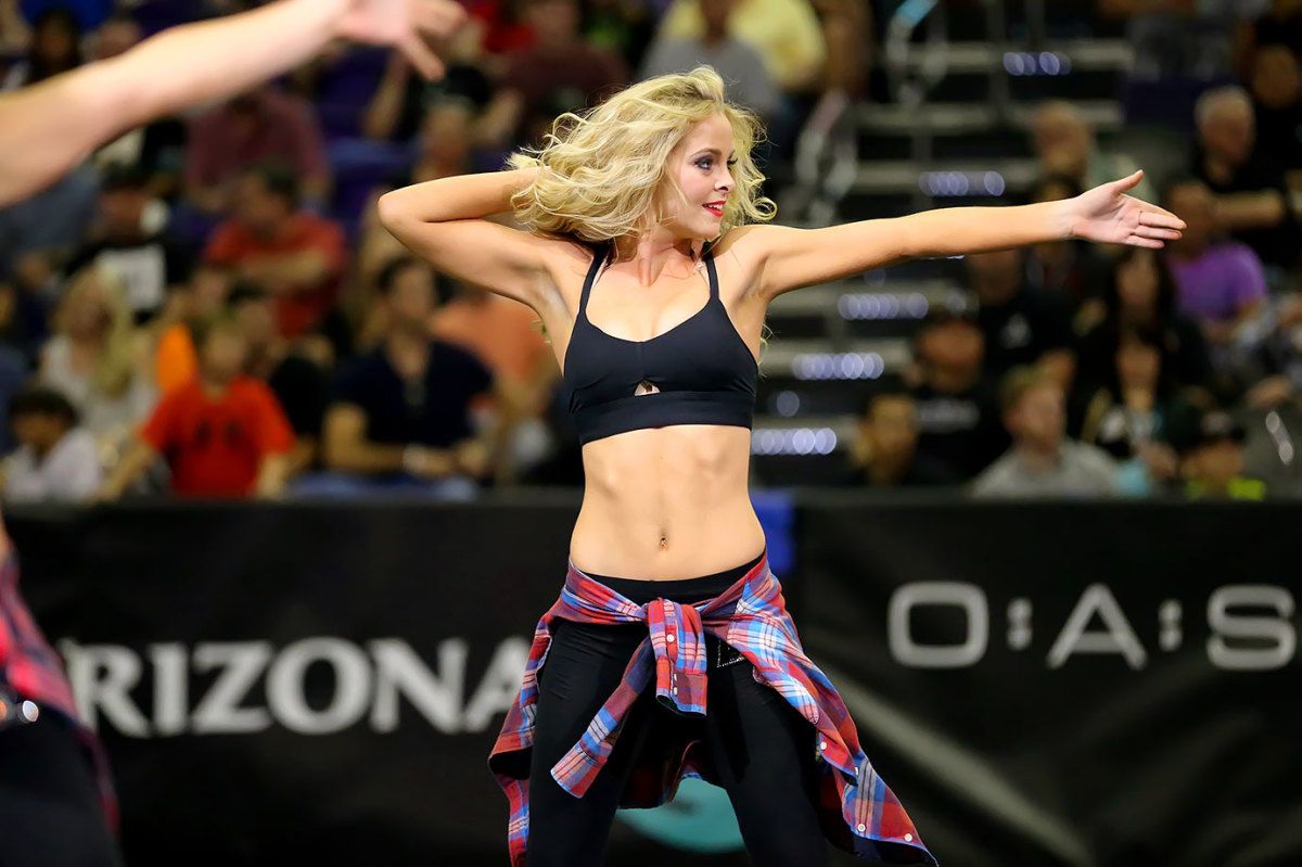 Arizona-Rattlers-Sidewinders-cheerleaders-YYP_7502.jpg