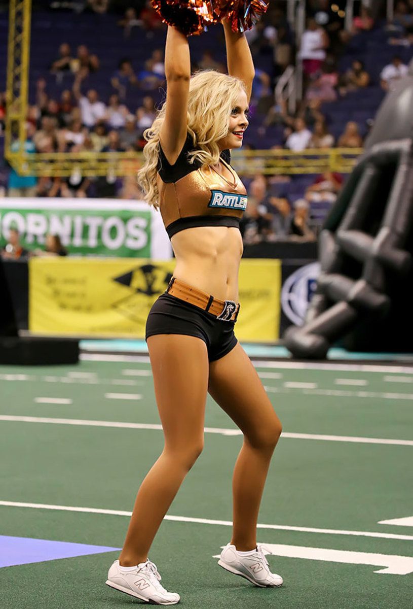 Arizona-Rattlers-Sidewinders-cheerleaders-WYP_4812.jpg