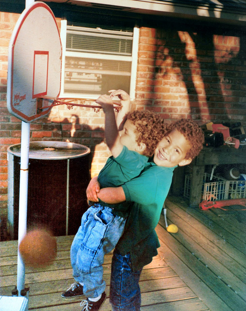 1991-Blake-Griffin-brother-Taylor-079094134.jpg