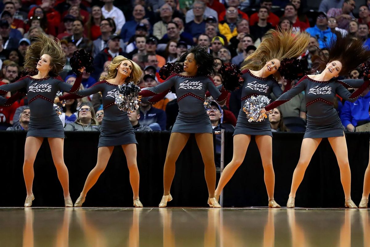 Arkansas-Little-Rock-cheerleaders-516570048.jpg