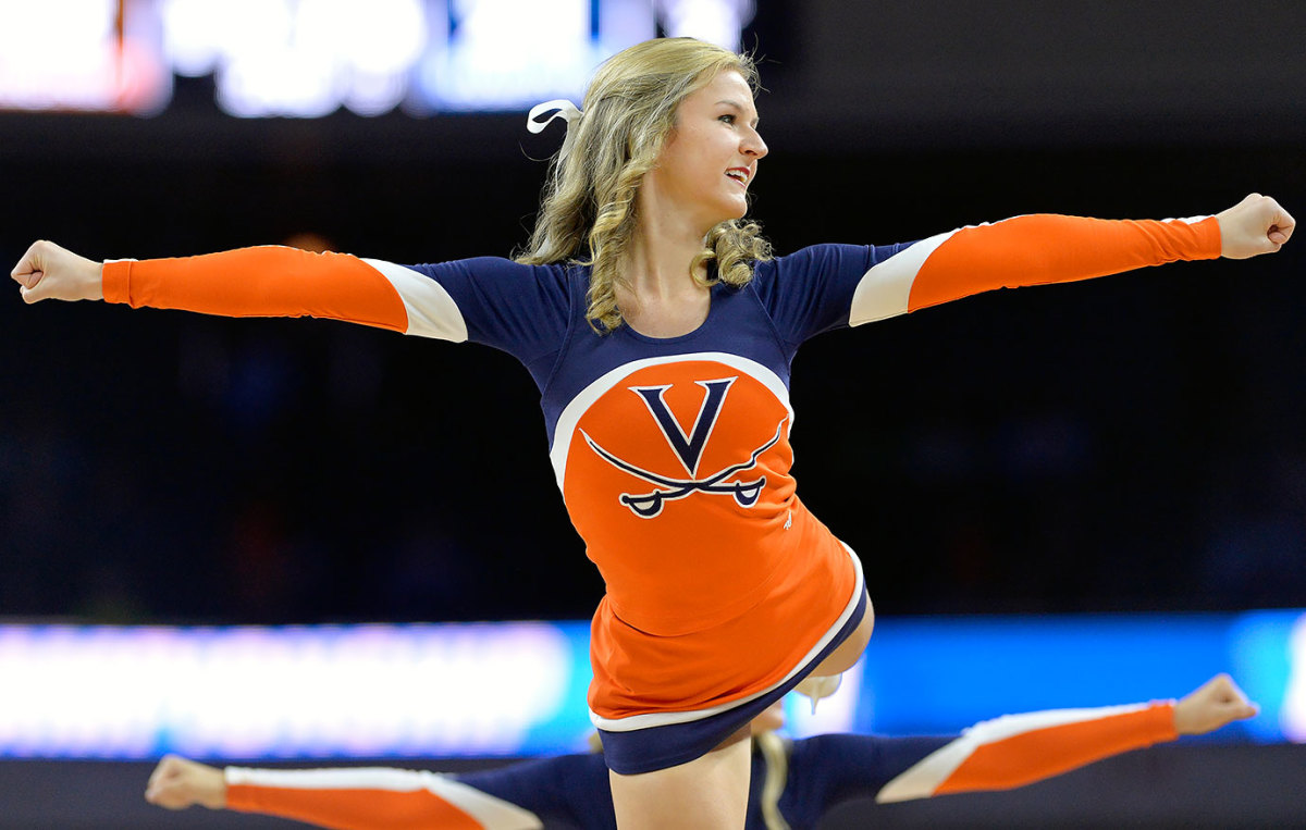 Virginia-cheerleaders-516192838.jpg