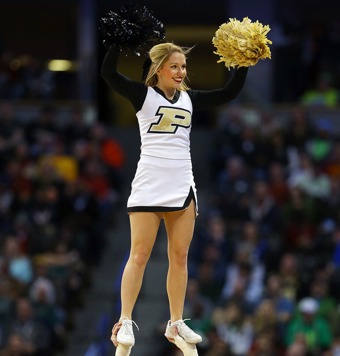 Purdue-cheerleaders-516195190.jpg