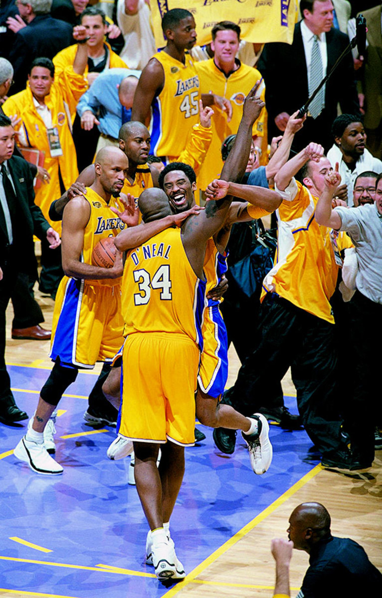 2000-0619-Kobe-Bryant-Shaquille-O'Neal-01065305_0.jpg