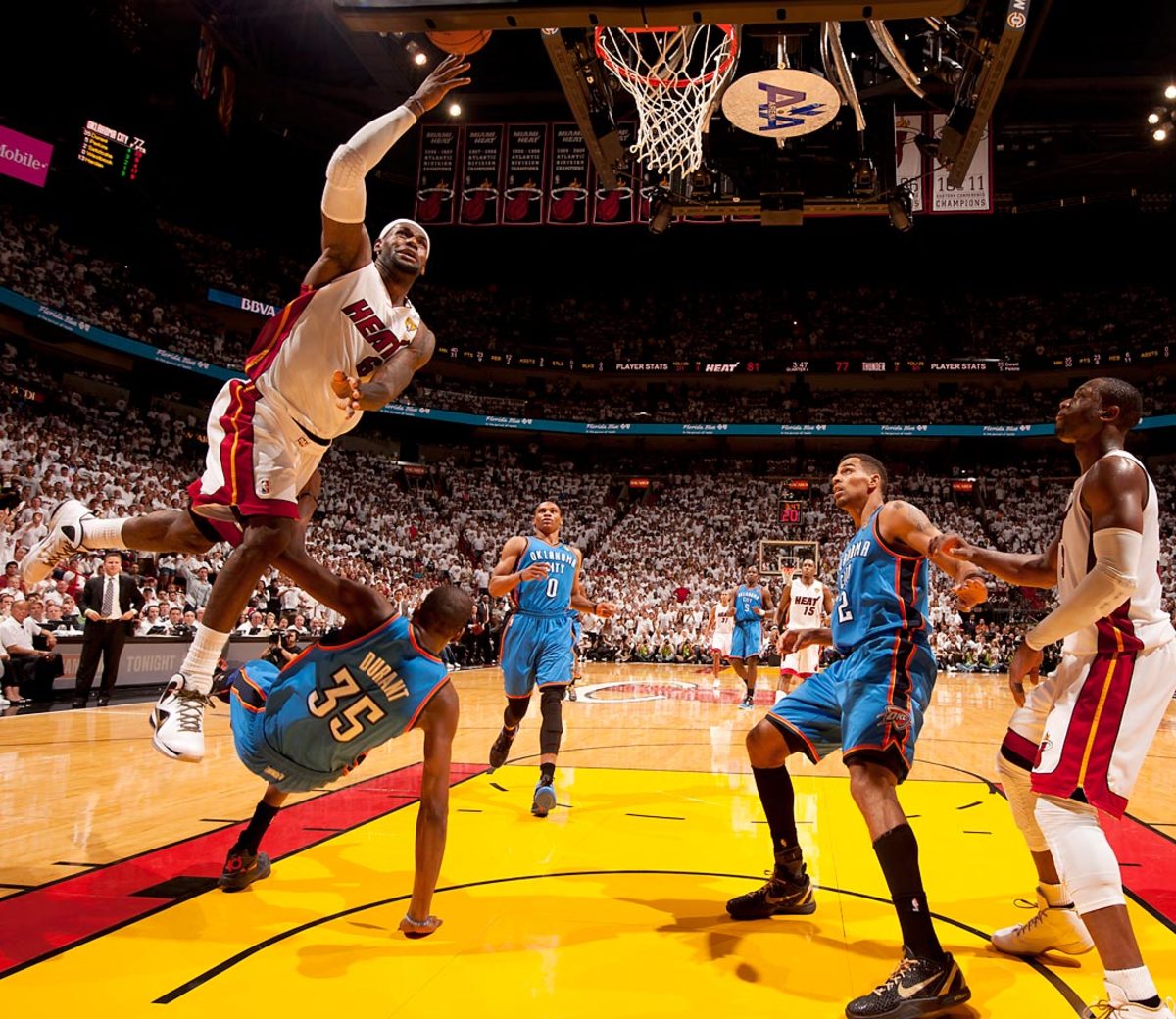 VIDEO: LeBron James puts on epic dunk show in surprise Drew League