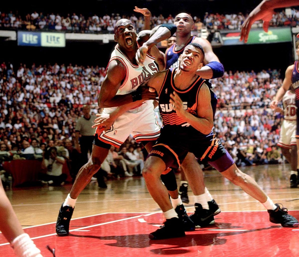 1993-0613-Michael-Jordan-Kevin-Johnson-Charles-Barkley-005102070.jpg