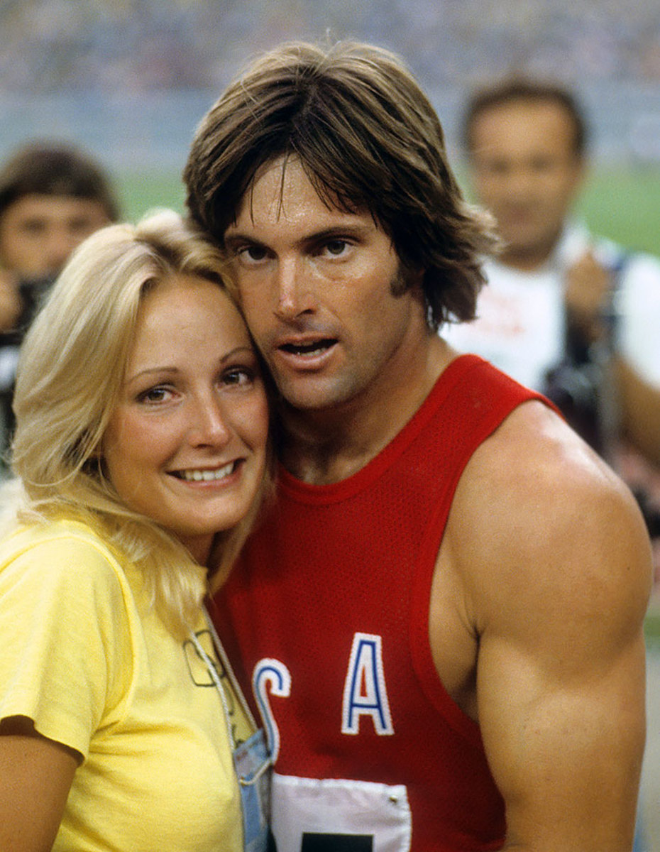 1976-0730-Bruce-Jenner-wife-Chrystie-Decathlon-080099039.jpg