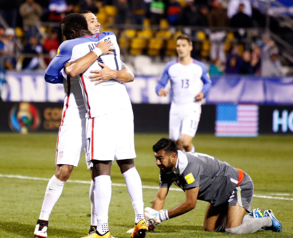 USA-Guatemala-Gallery-Altidore-Dempsey.jpg