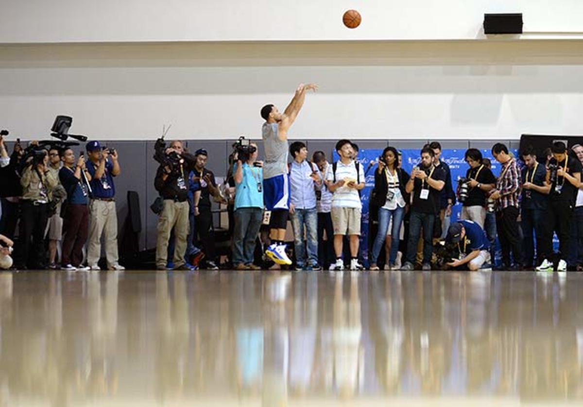 stephen-curry-practice-warriors.jpg