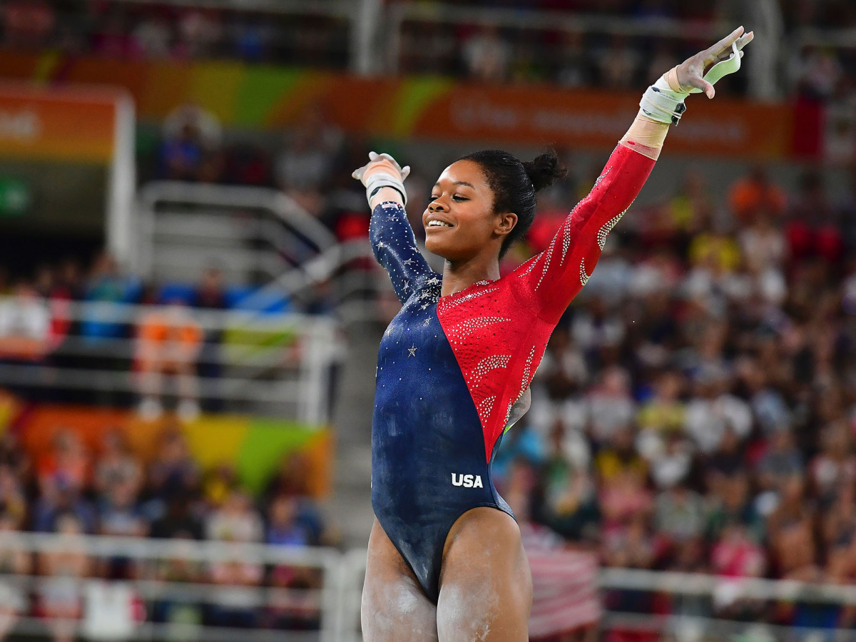 gabby-douglas-finishes-routine.jpg