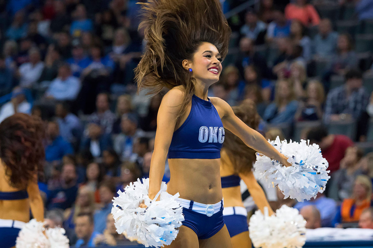 Oklahoma-City-Thunder-Girls-GettyImages-494515458_master.jpg