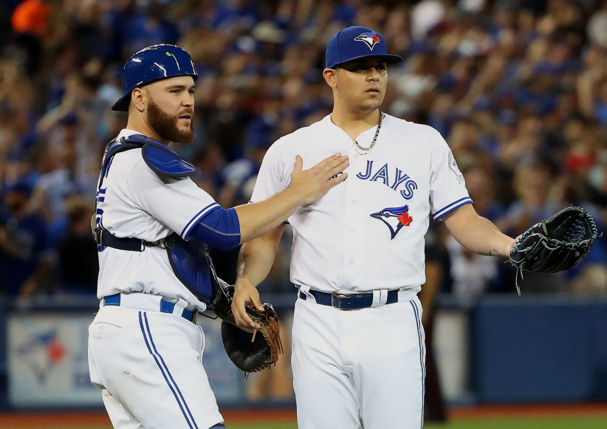 2016-0912-Russell-Martin-Roberto-Osuna.jpg