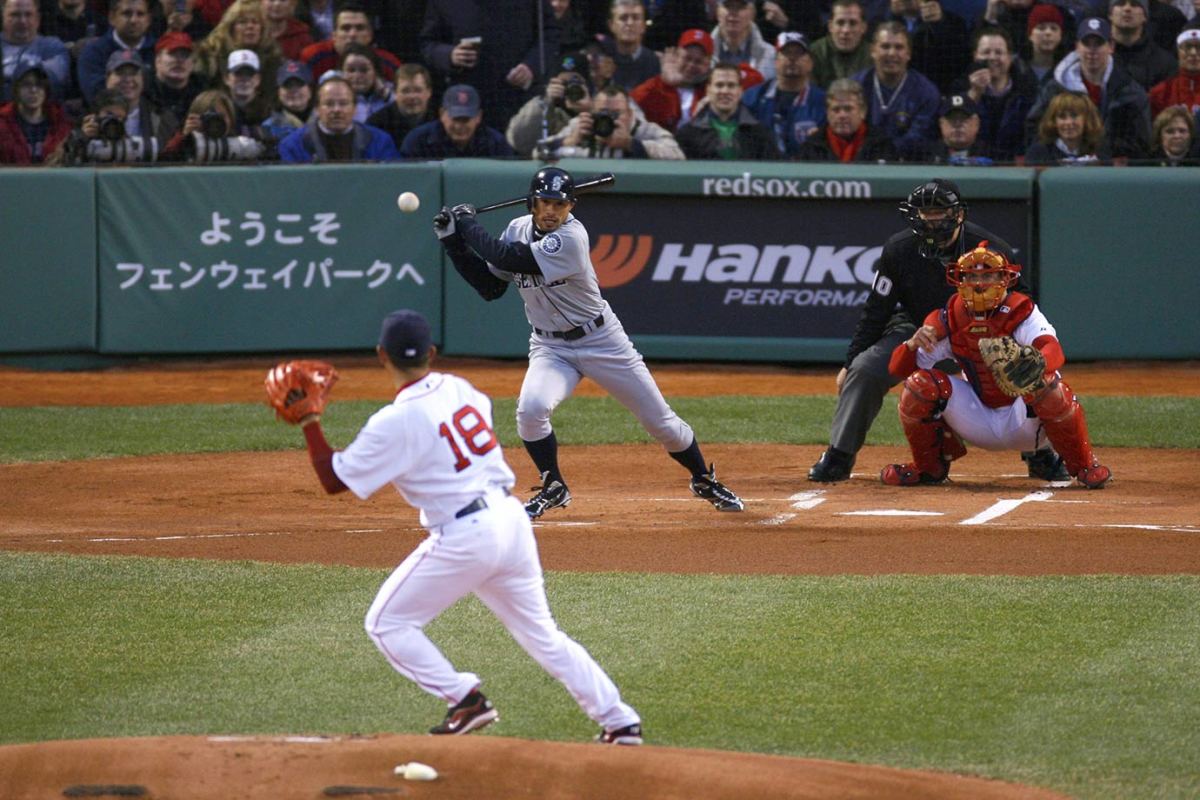 2007-0411-Ichiro-Suzuki-Daisuke-Matsuzaka-016919253.jpg