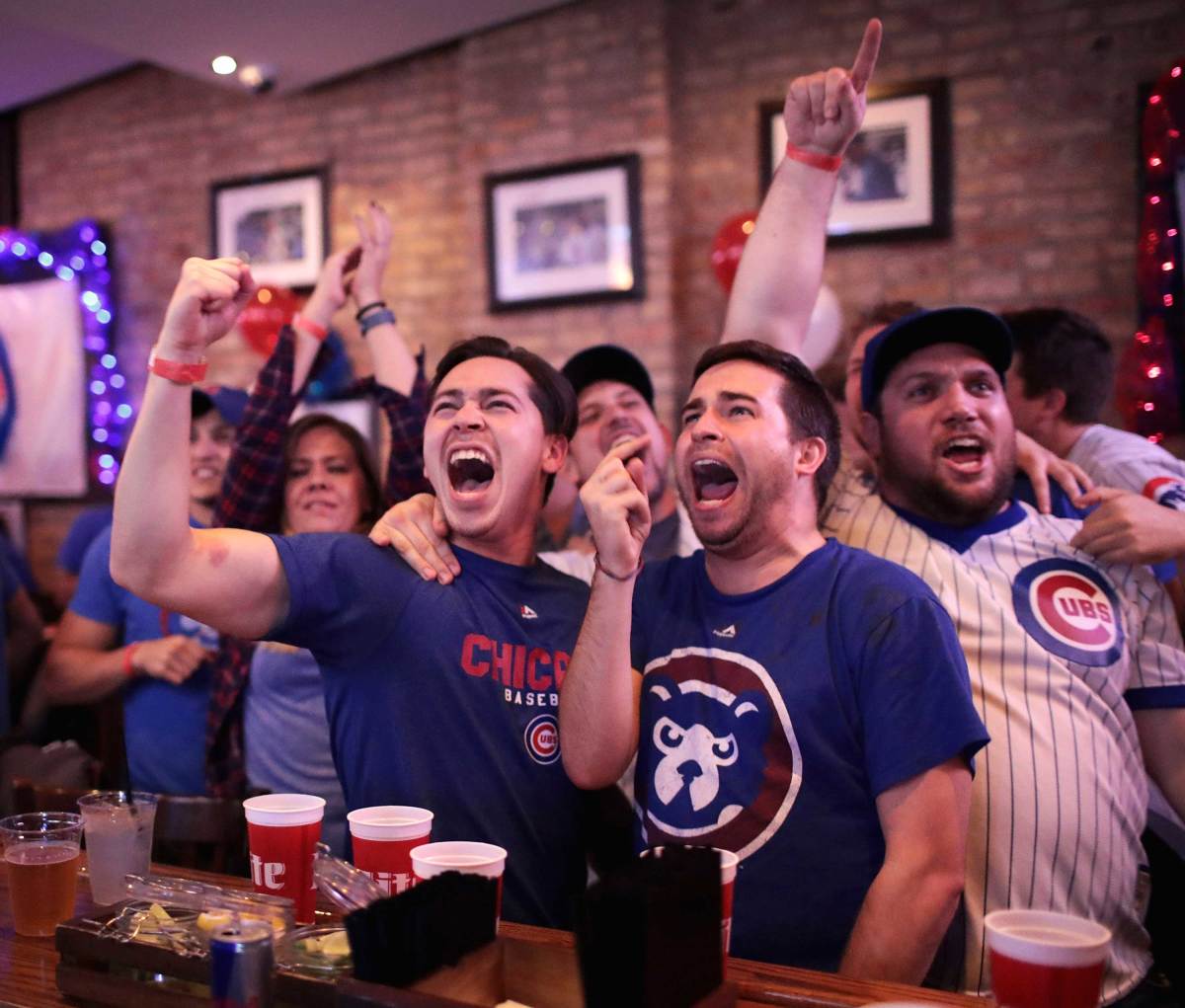 World-Series-Game-7-Cubs-fans-3.jpg