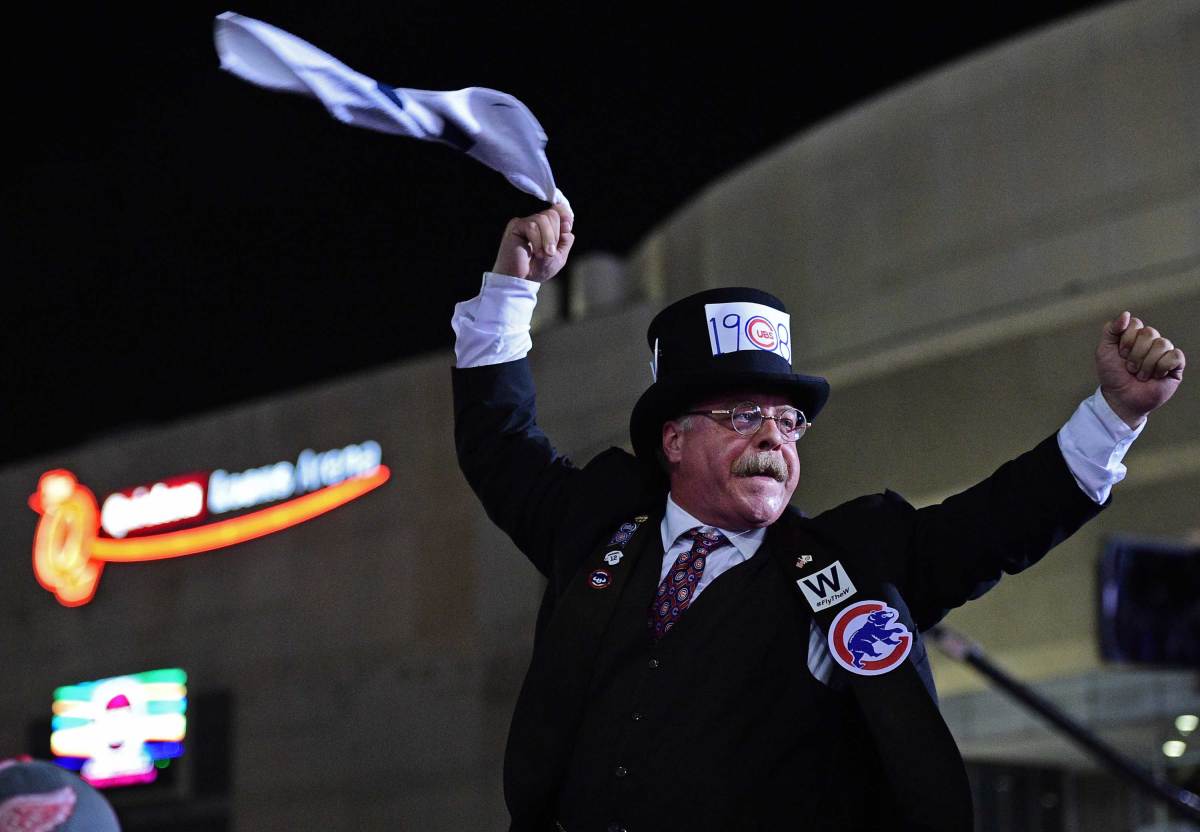 Bill Murray Had the Best Reaction to the Cubs' World Series Game 5 Win