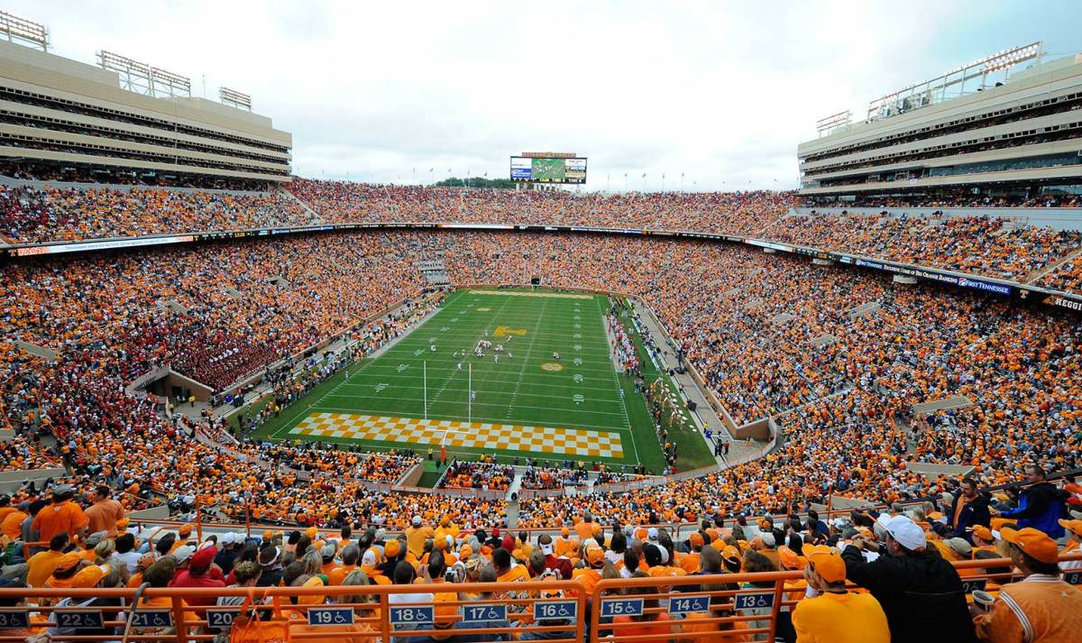 Neyland-Stadium.jpg