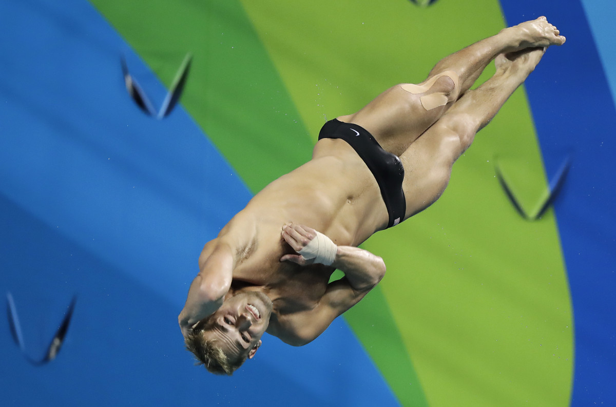 China is golden again, wins 5th diving gold of Rio Olympics - Sports ...